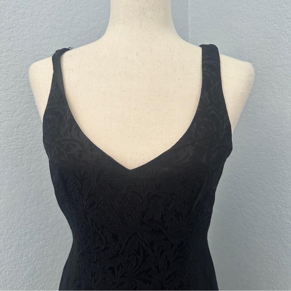 JAYGODFREY Size 8 Black Brocade Back Zip Scoop Neck Mini Dress LBD cocktails - Picture 2 of 10